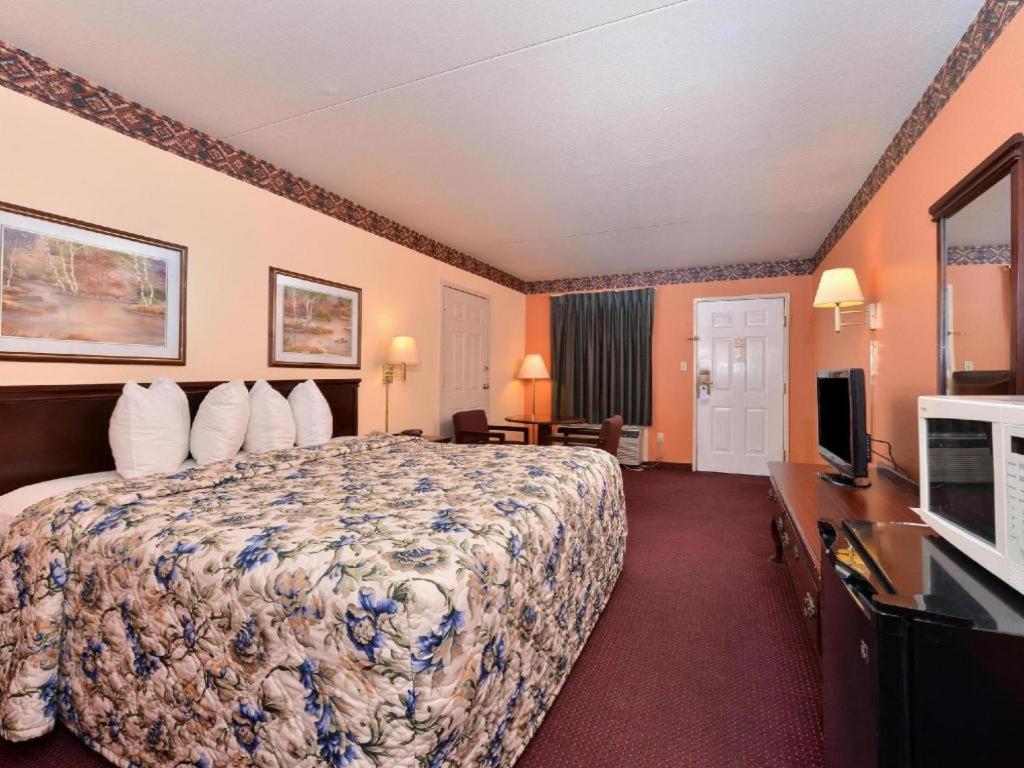 Hotel Ozark Zewnętrze zdjęcie