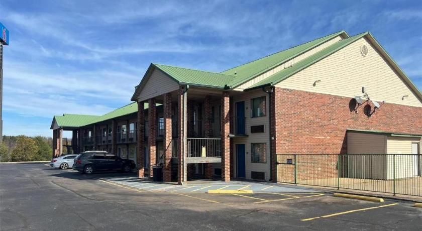 Hotel Ozark Zewnętrze zdjęcie